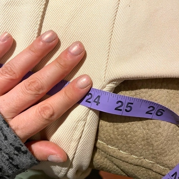 Oversized Shacket With Large Patch Pockets 🤍 - Picture 12 of 13